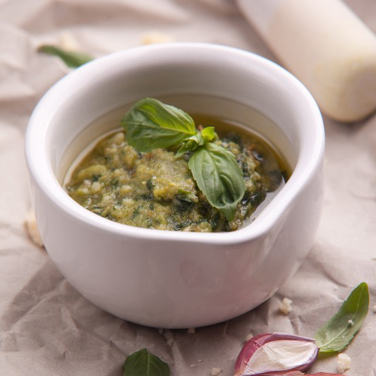 Bazalkové pesto